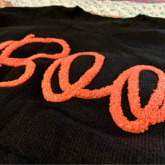 Host Pick 4x!🎉 BNWT- Black Crewneck Halloween Sweater with Orange “Boo” - Picture 5 of 10